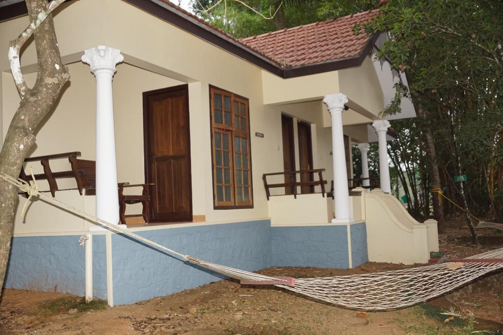 Soma Birds Lagoon Kotamangalam Exterior photo