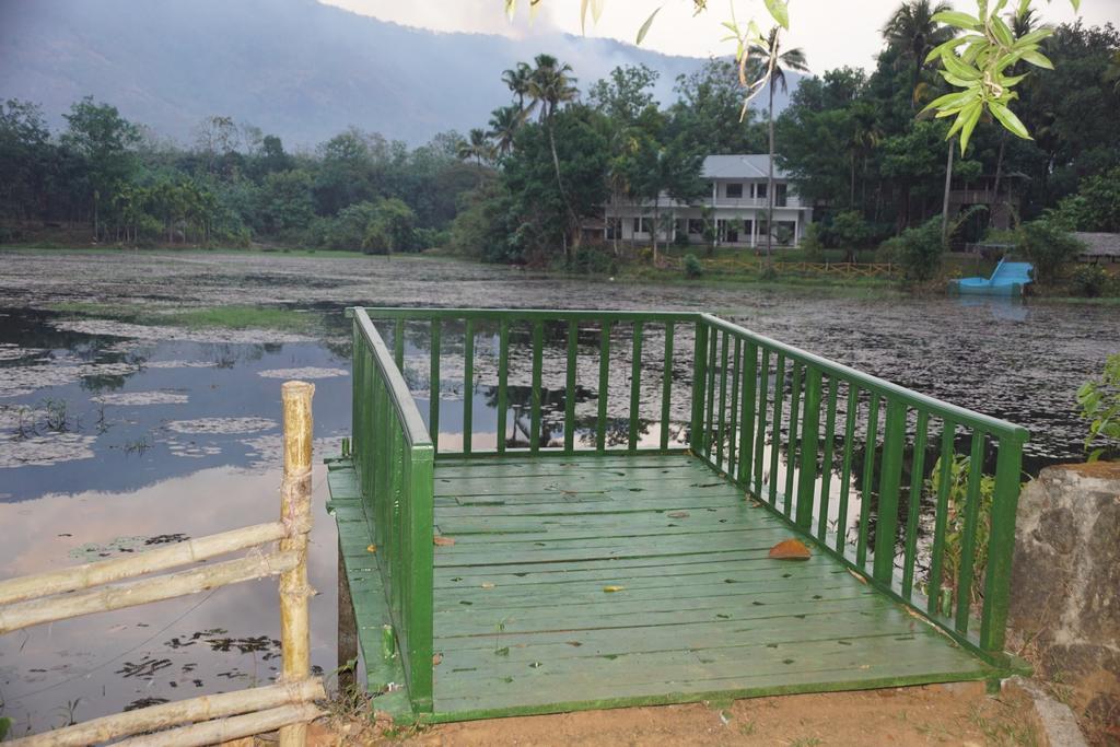 Soma Birds Lagoon Kotamangalam Exterior photo