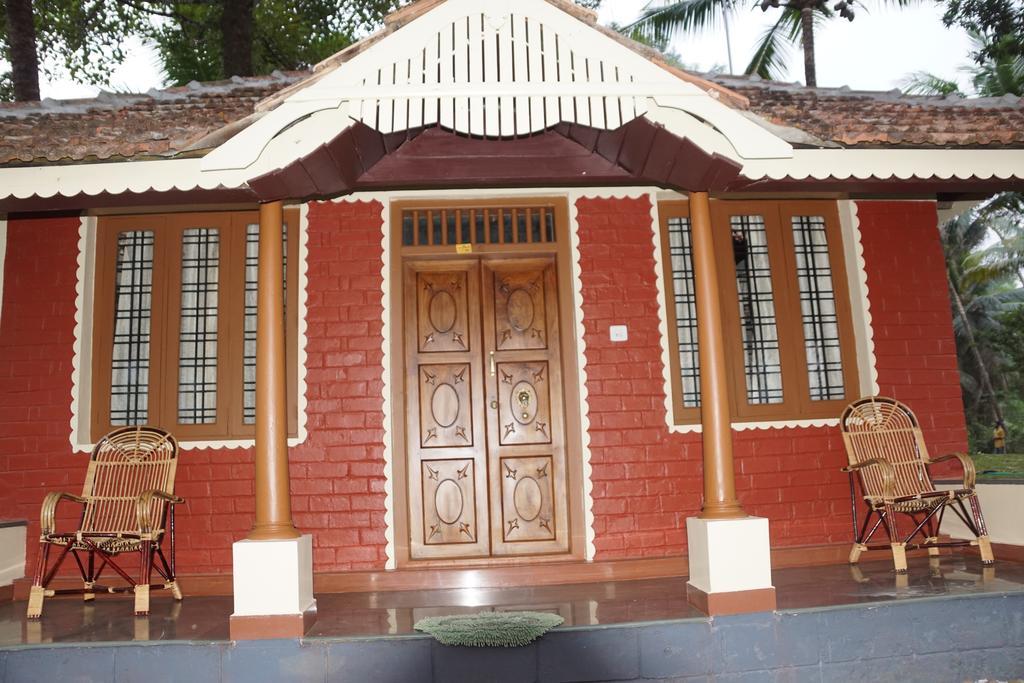 Soma Birds Lagoon Kotamangalam Exterior photo